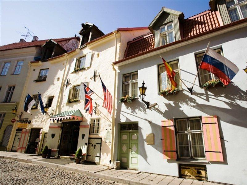 Schloessle Hotel - Small Luxury Hotels Of The World Talin Exterior foto The hotel in 2008